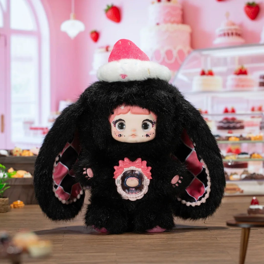 Nommi A Bite of Sweetheart