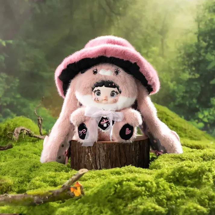 Nommi 400% Mushroom Hat