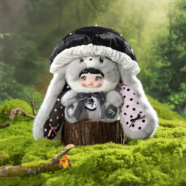 Nommi 400% Mushroom Hat